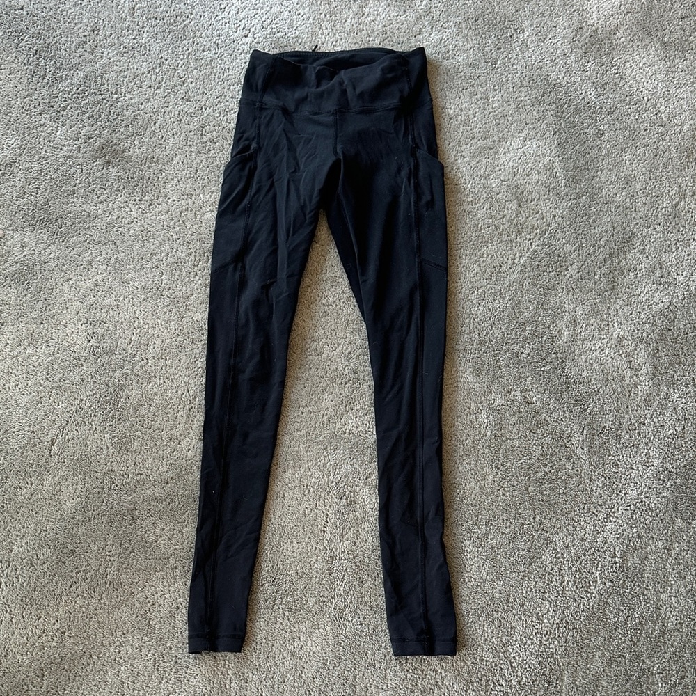Lululemon Athletica Pocketed Athletic Leggings/Yoga Pants Running Pants